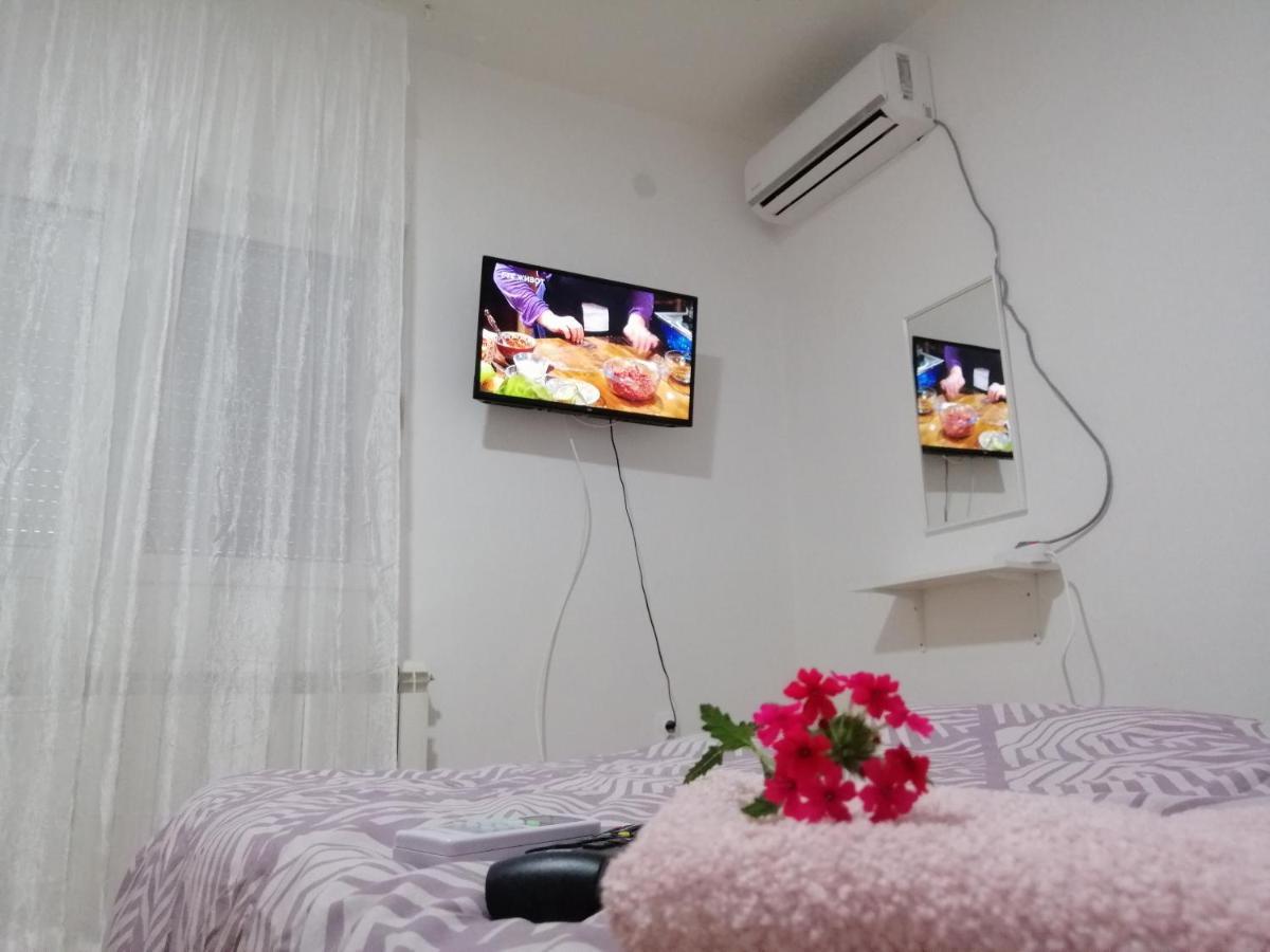 Apartman Nana Jagodina Esterno foto
